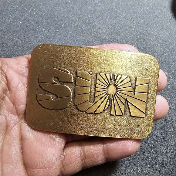 Vintage Brass Rectangle SUN OIL 3 x 2 Inch Belt Buckle Rounded Edges No Markings - Picture 1 of 4